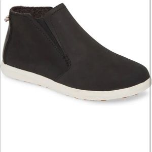 Olukai Hawai'iloa Manu Hope Sneaker Boot